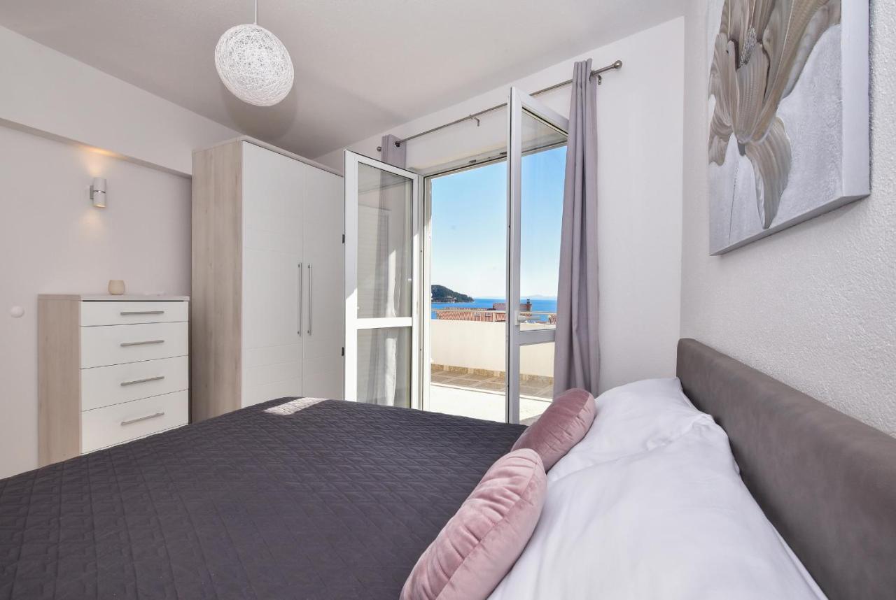 Apartman Luka 이그라네 외부 사진